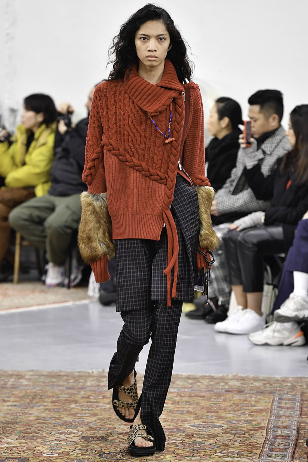 Fashion Week Paris Fall/Winter 2019 look 52 from the Sacai collection 男装