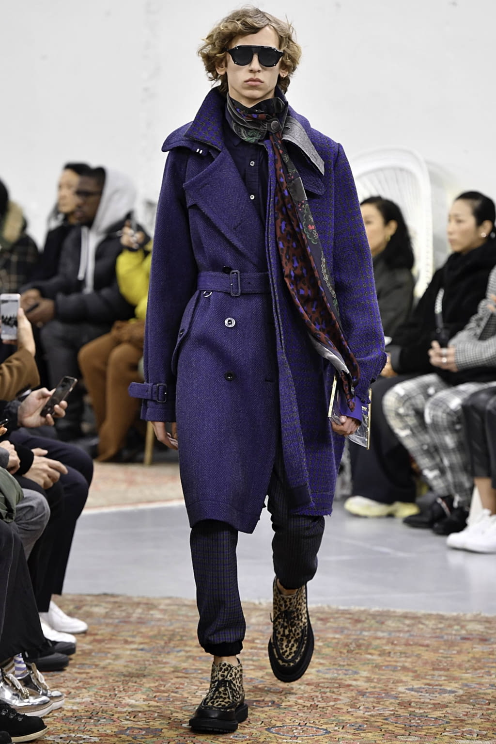 Fashion Week Paris Fall/Winter 2019 look 53 from the Sacai collection 男装