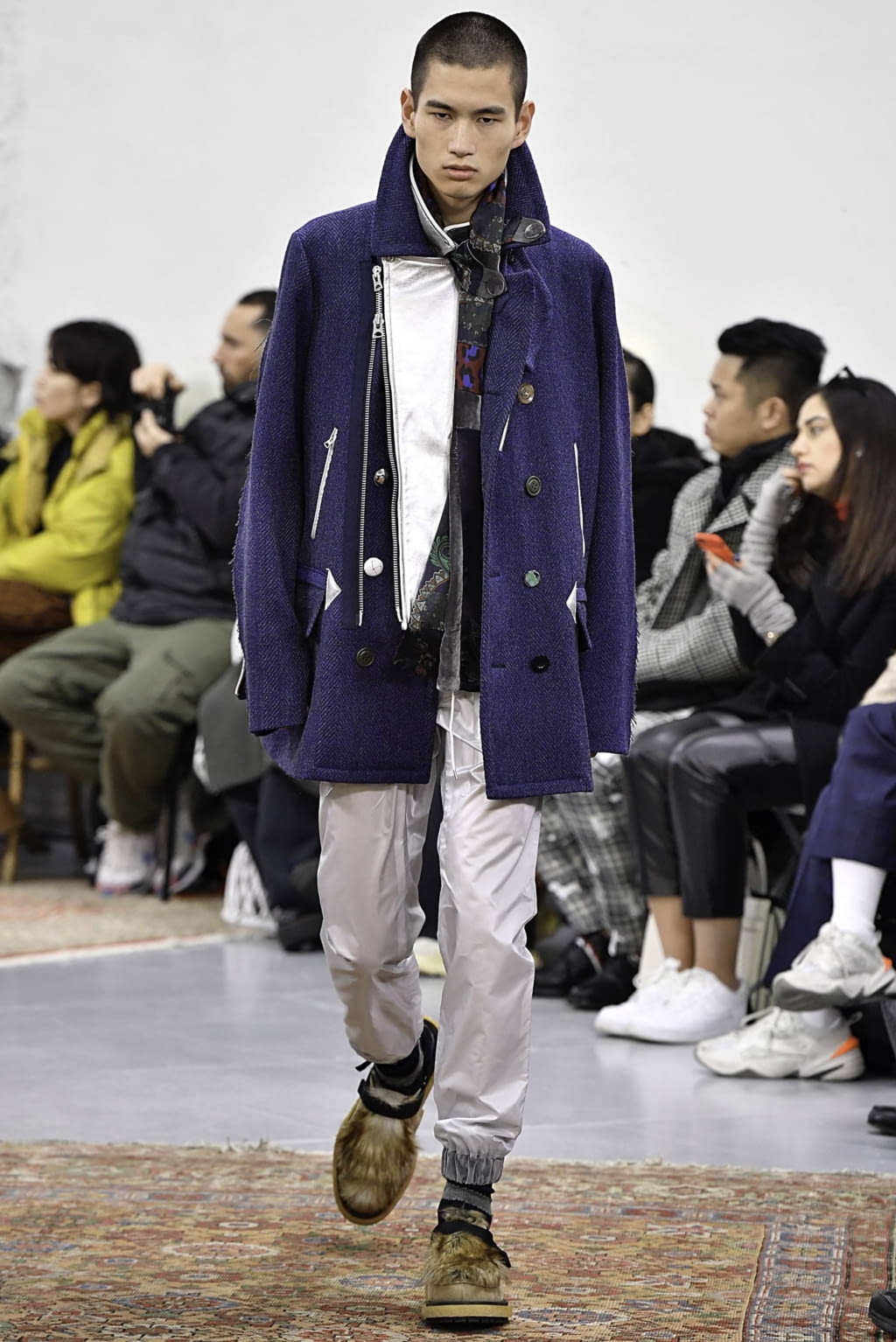 Fashion Week Paris Fall/Winter 2019 look 54 from the Sacai collection menswear