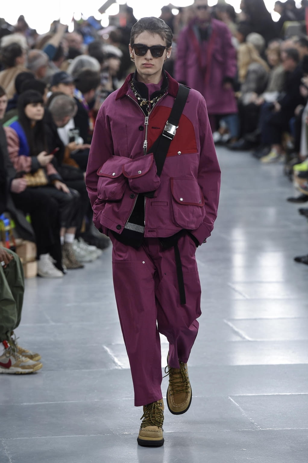 Fashion Week Paris Fall/Winter 2020 look 17 from the Sacai collection menswear
