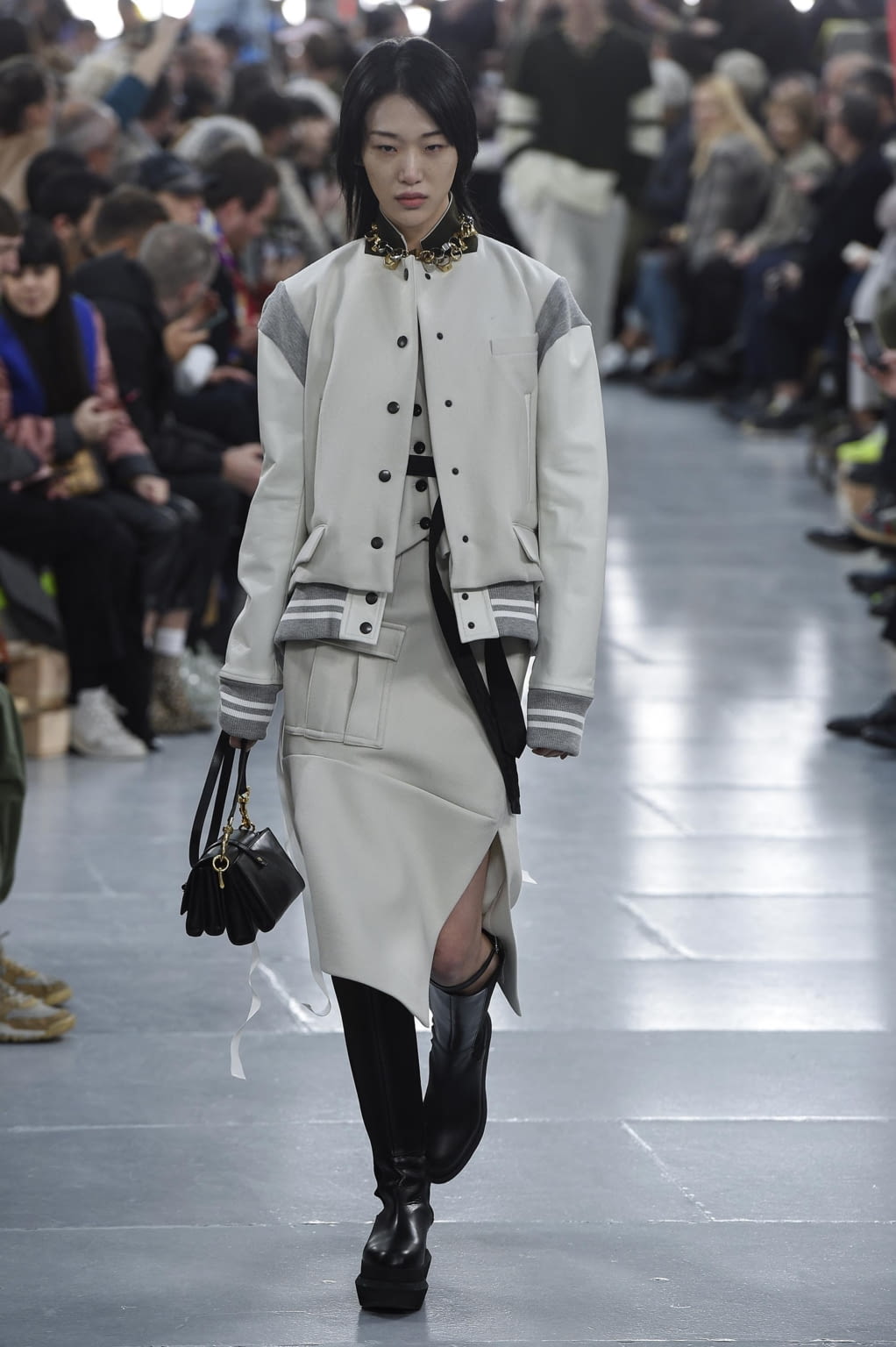 Fashion Week Paris Fall/Winter 2020 look 23 from the Sacai collection 男装