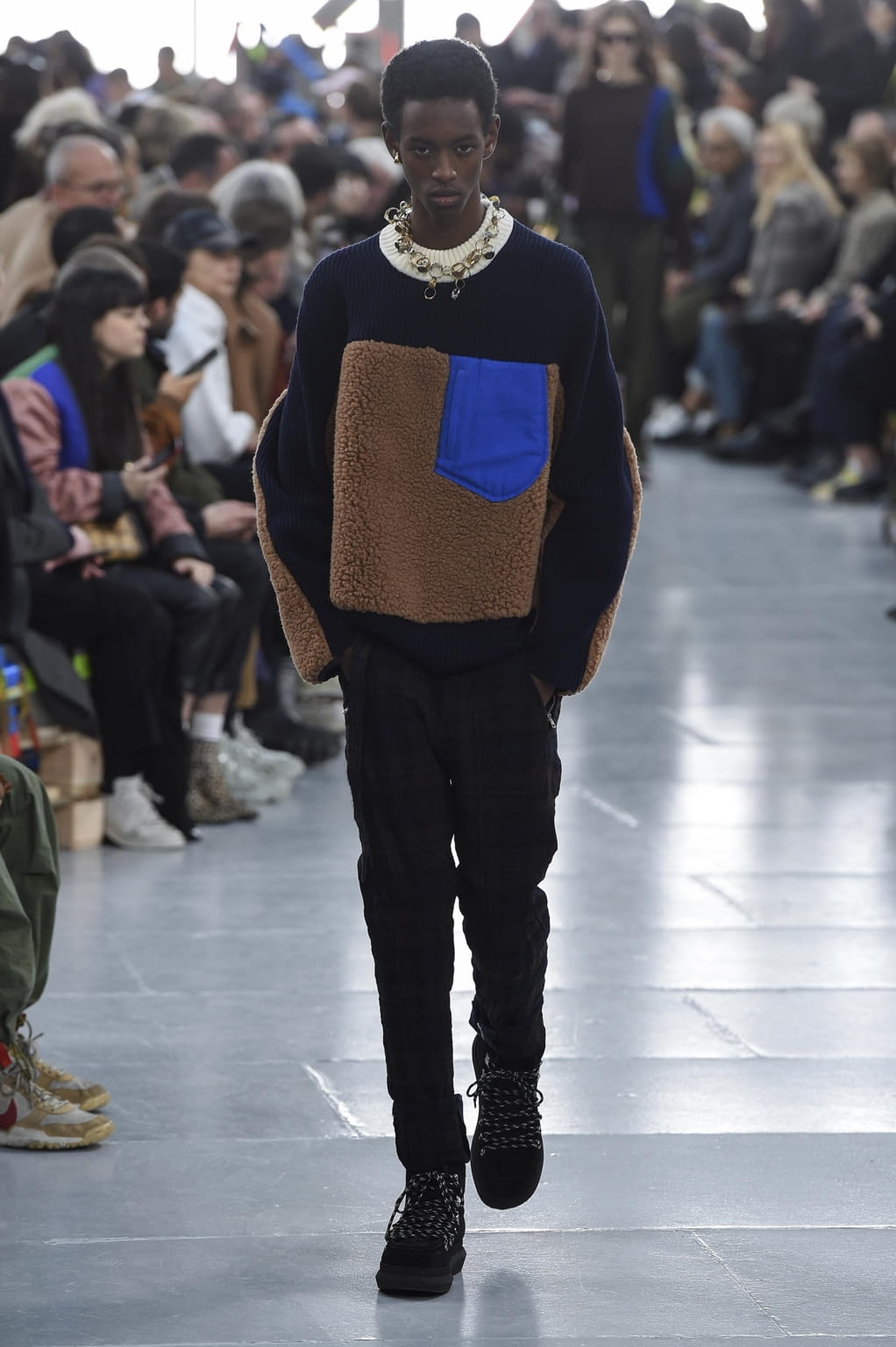 Fashion Week Paris Fall/Winter 2020 look 30 from the Sacai collection menswear