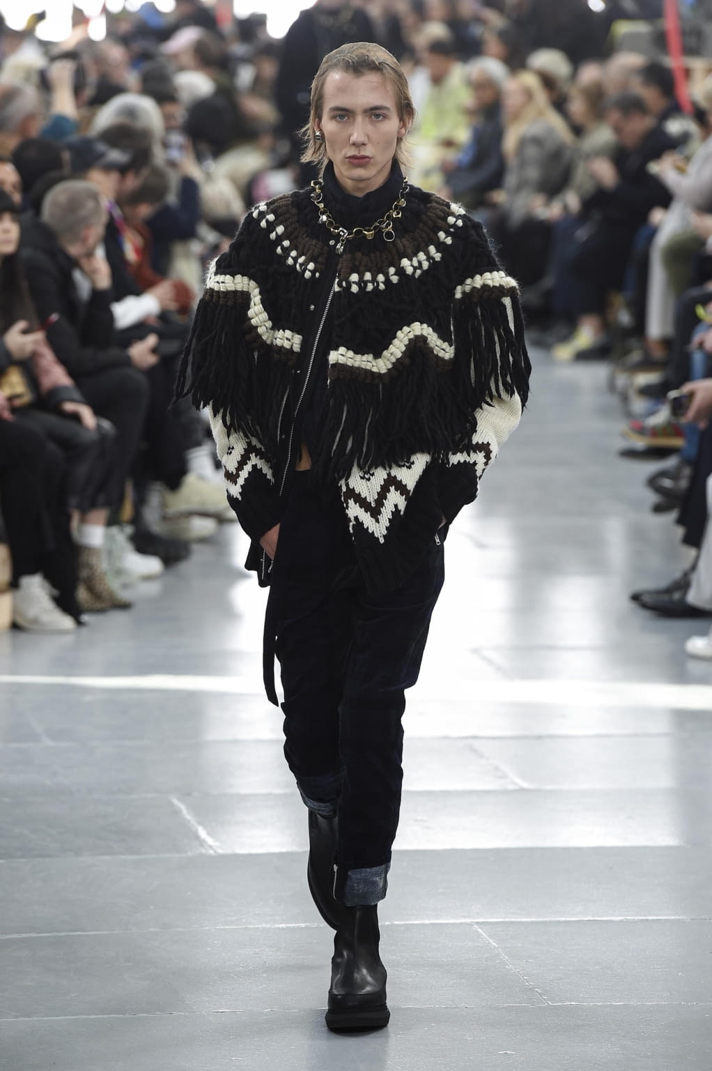 Fashion Week Paris Fall/Winter 2020 look 43 from the Sacai collection menswear