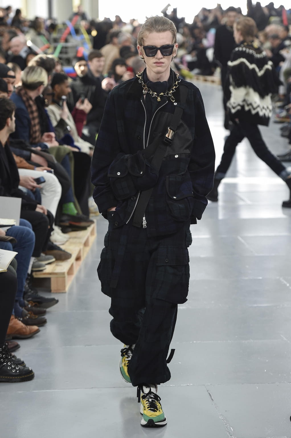 Fashion Week Paris Fall/Winter 2020 look 44 from the Sacai collection menswear