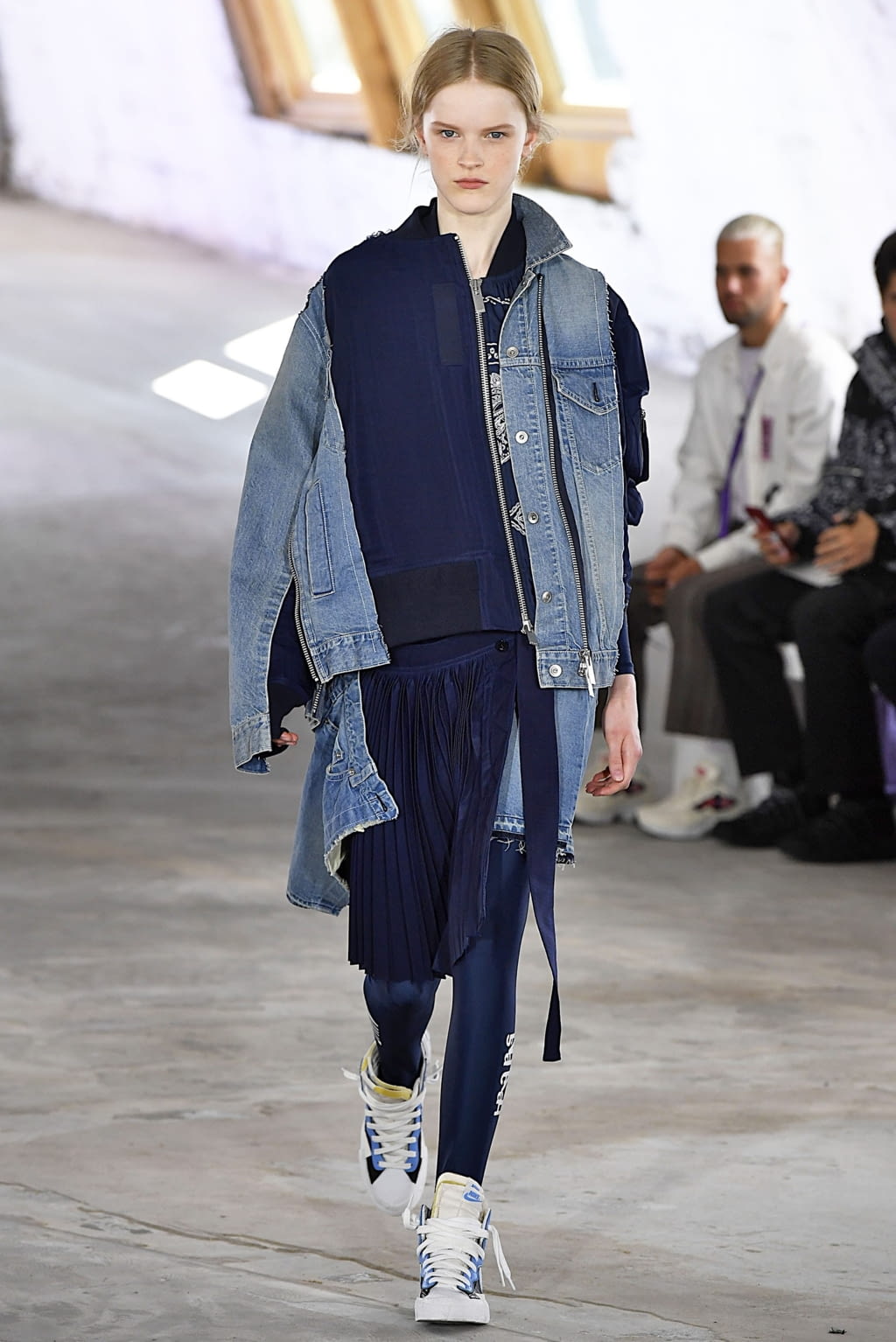 Fashion Week Paris Spring/Summer 2019 look 14 from the Sacai collection 男装