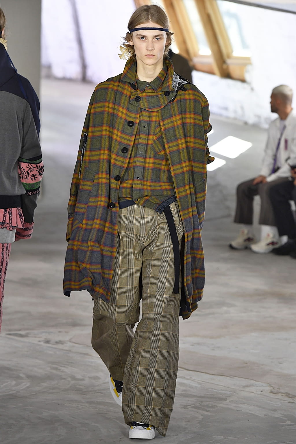 Fashion Week Paris Spring/Summer 2019 look 22 from the Sacai collection menswear