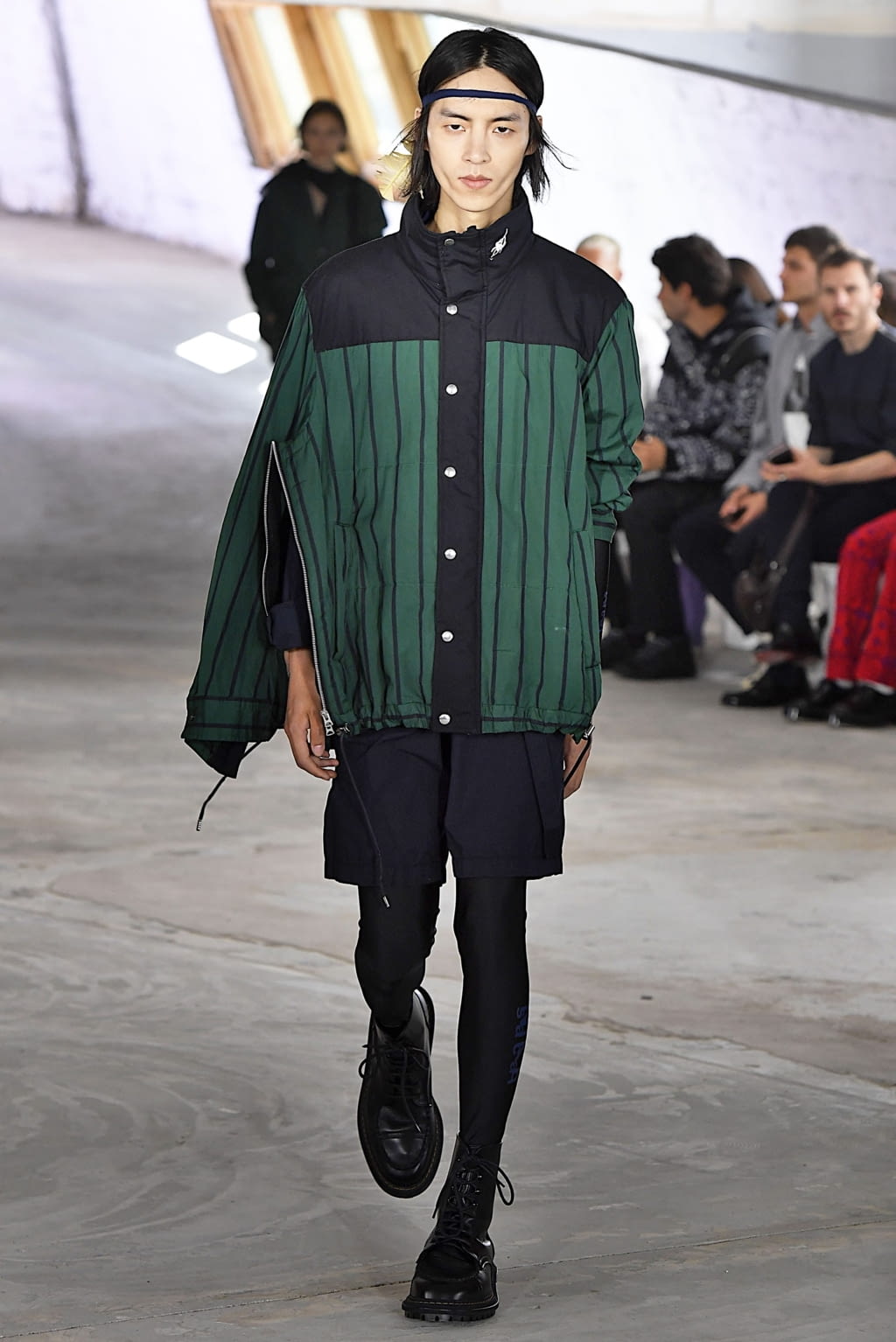 Fashion Week Paris Spring/Summer 2019 look 40 from the Sacai collection 男装