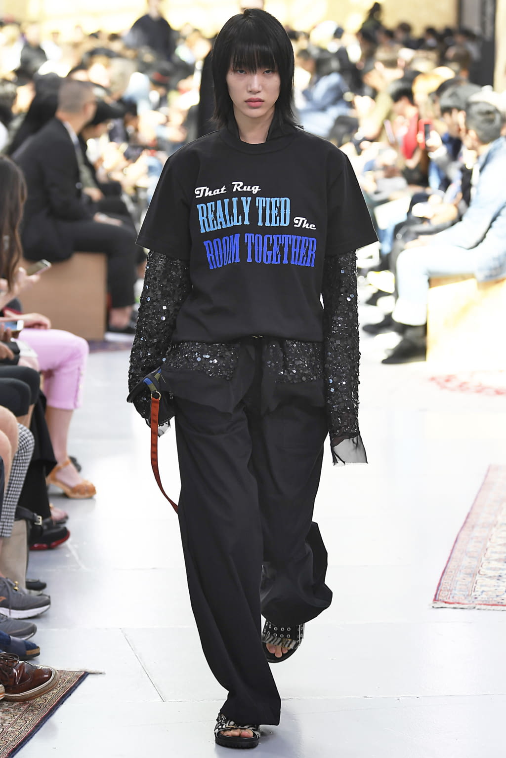 Fashion Week Paris Spring/Summer 2020 look 29 from the Sacai collection 男装