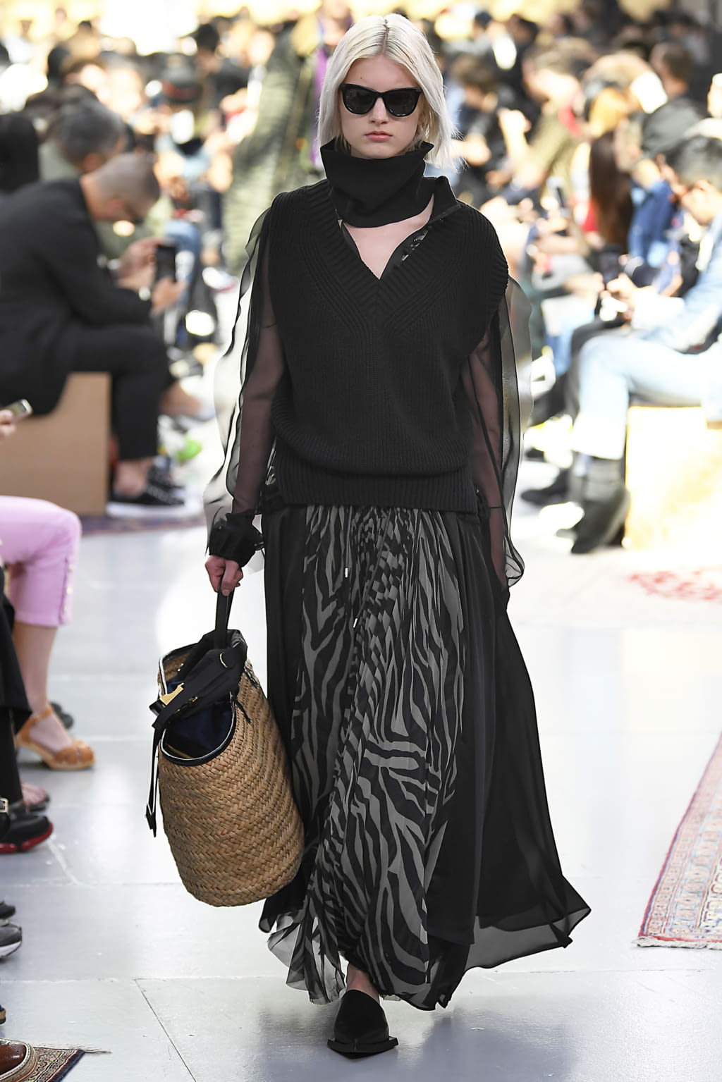 Fashion Week Paris Spring/Summer 2020 look 36 de la collection Sacai menswear