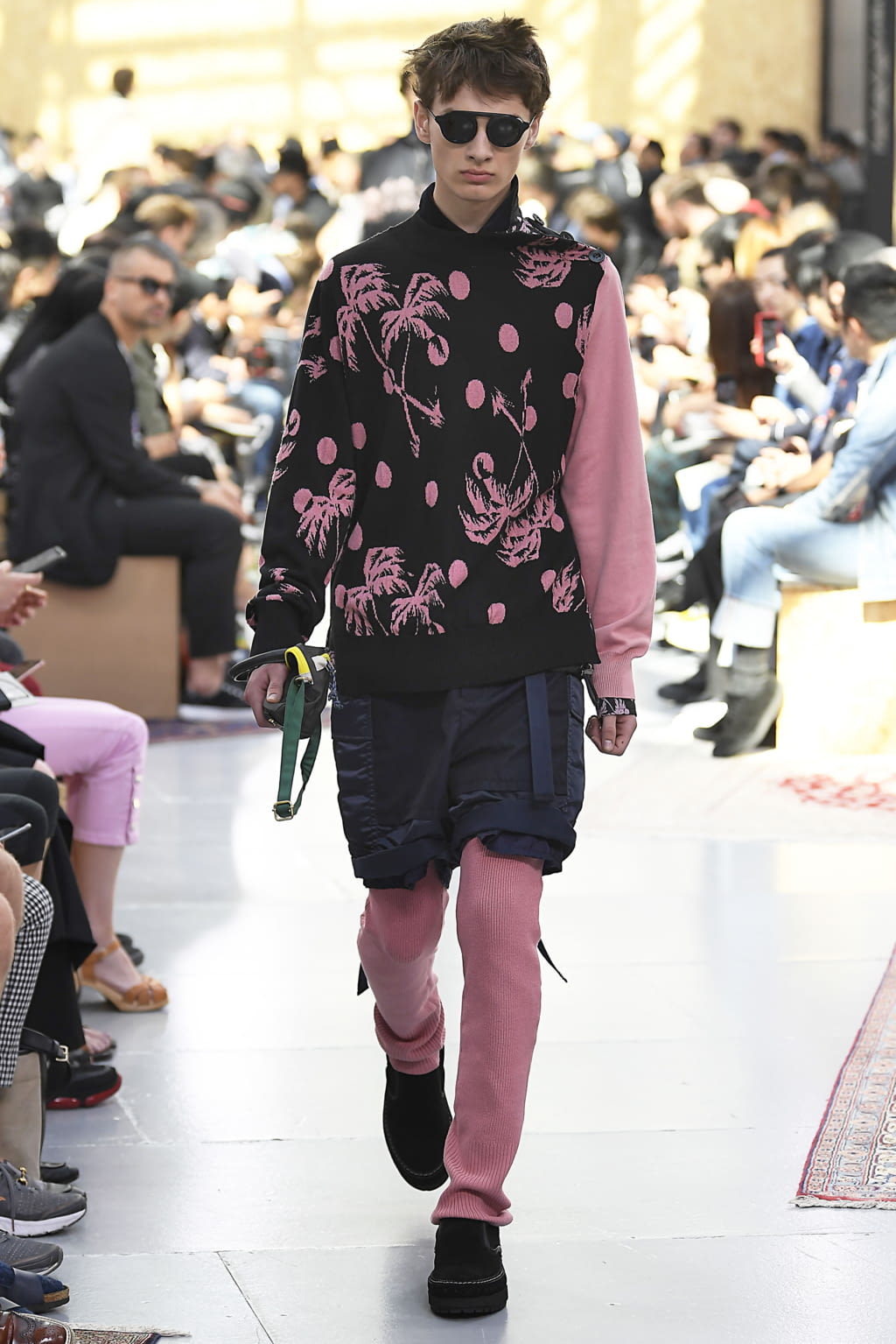 Fashion Week Paris Spring/Summer 2020 look 51 from the Sacai collection menswear