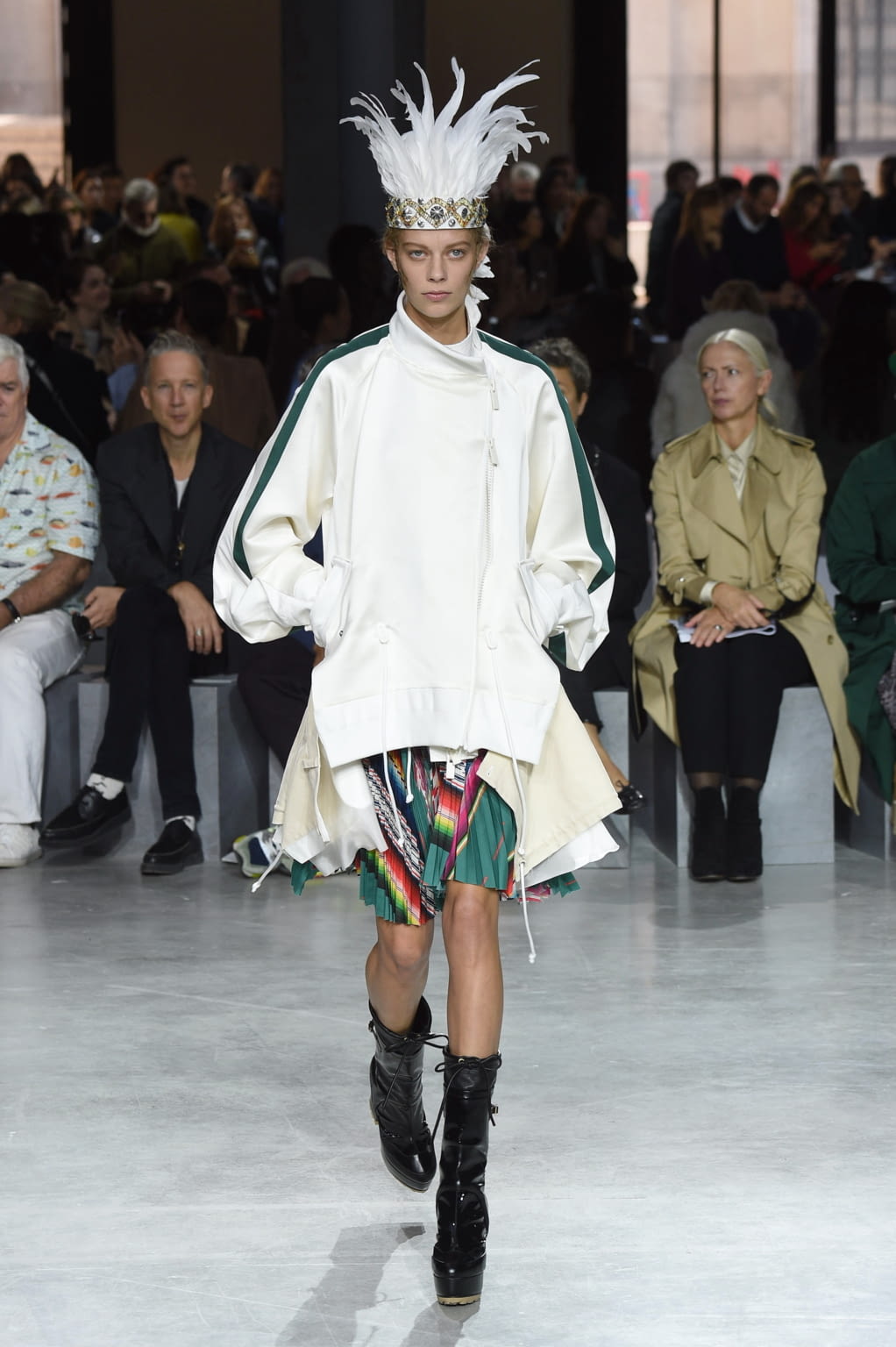 Fashion Week Paris Spring/Summer 2017 look 2 from the Sacai collection womenswear