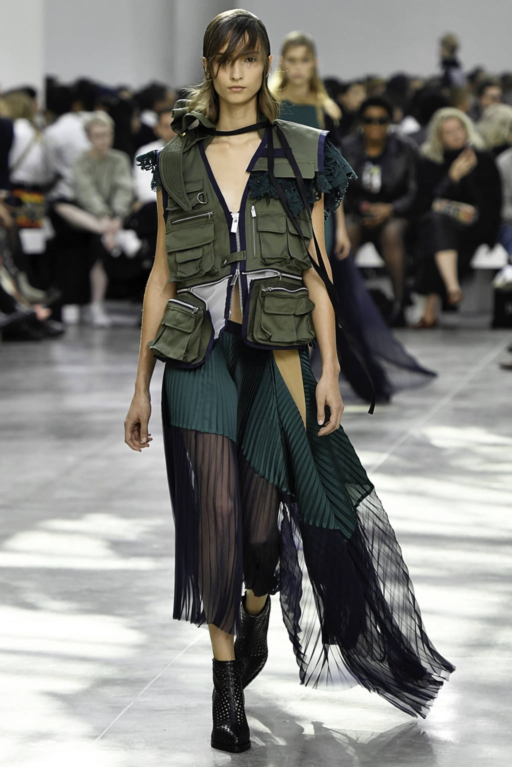 Fashion Week Paris Spring/Summer 2019 look 20 de la collection Sacai womenswear