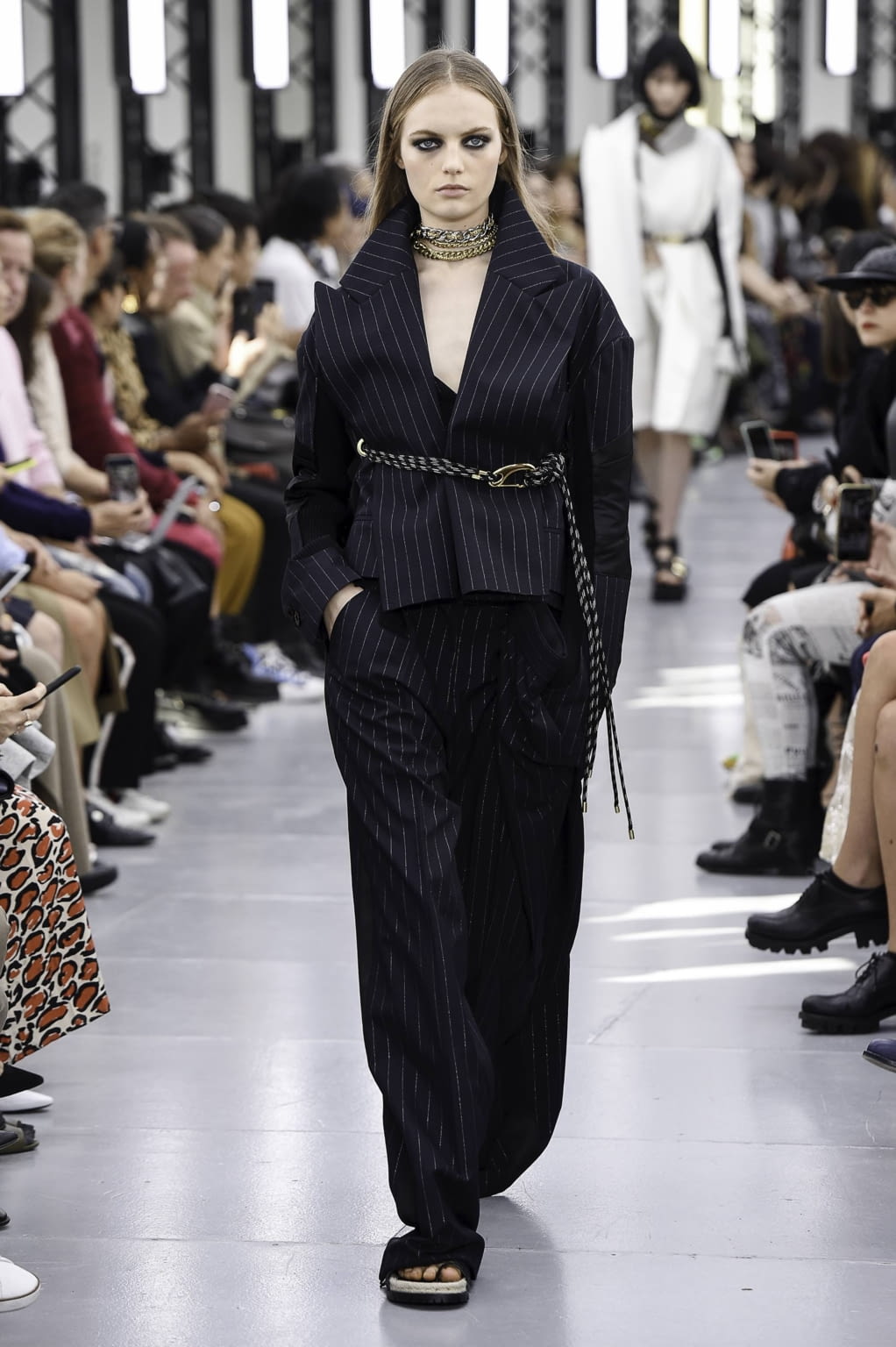 Fashion Week Paris Spring/Summer 2020 look 11 from the Sacai collection 女装