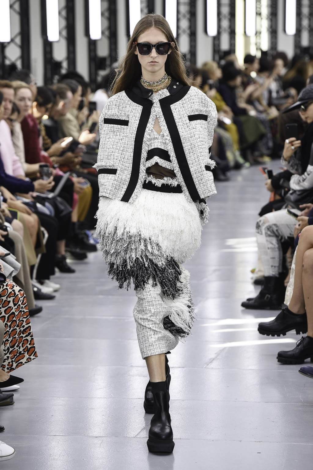 Fashion Week Paris Spring/Summer 2020 look 15 de la collection Sacai womenswear