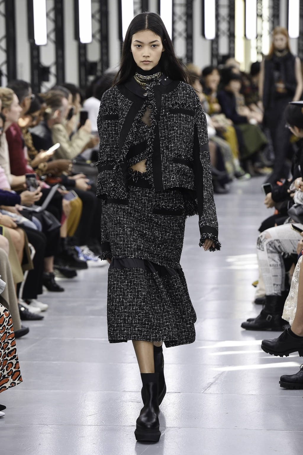 Fashion Week Paris Spring/Summer 2020 look 17 from the Sacai collection 女装