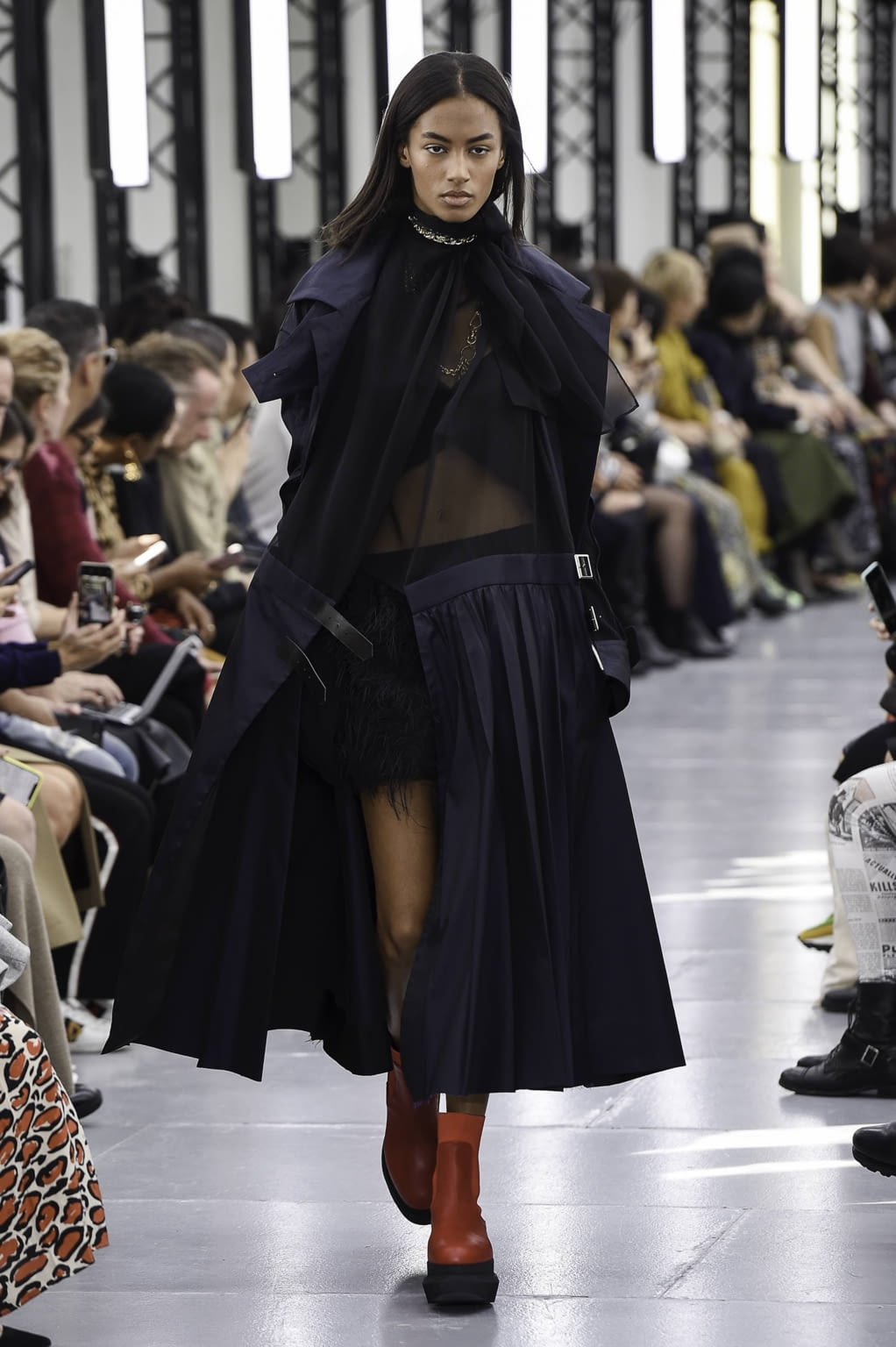 Fashion Week Paris Spring/Summer 2020 look 25 de la collection Sacai womenswear