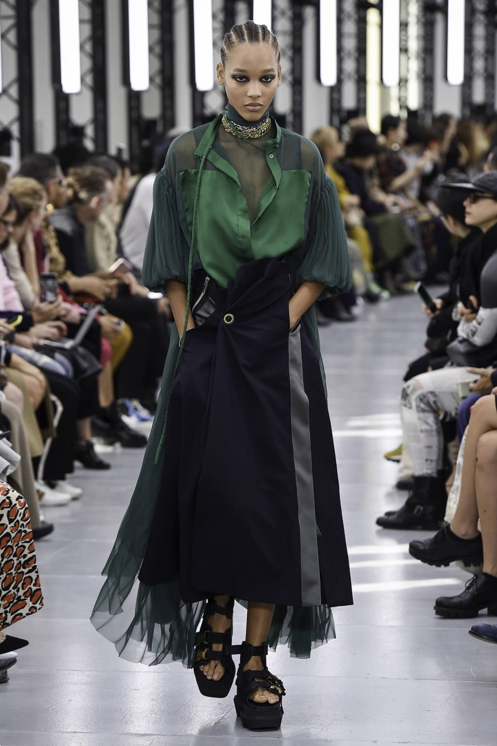 Fashion Week Paris Spring/Summer 2020 look 32 de la collection Sacai womenswear