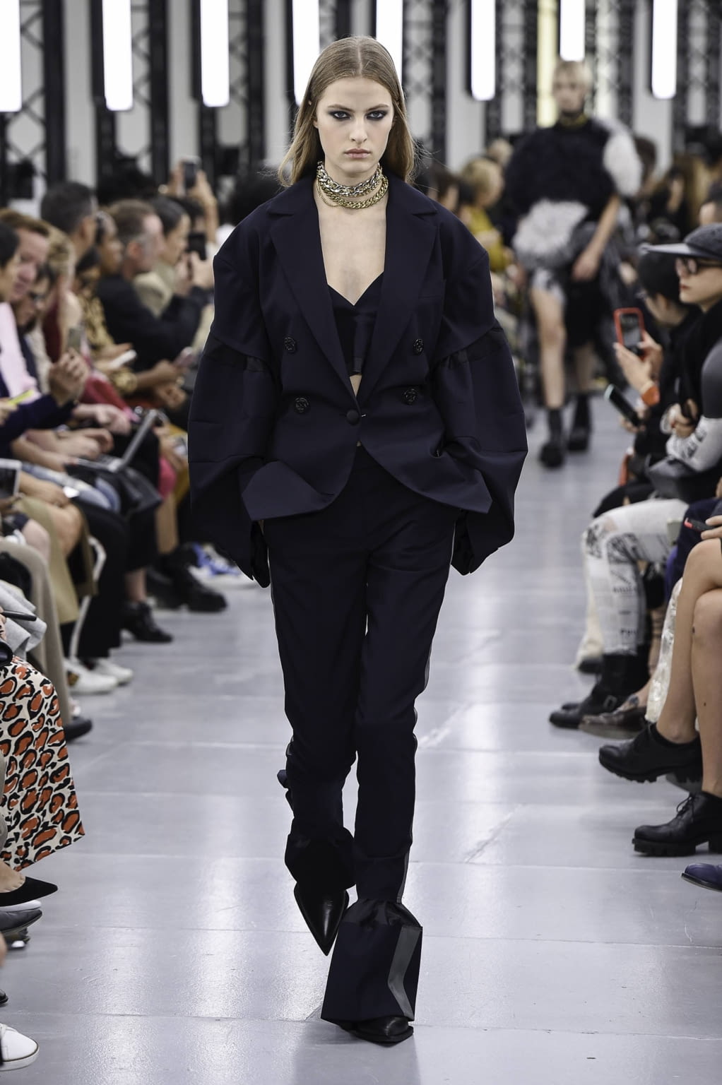 Fashion Week Paris Spring/Summer 2020 look 36 from the Sacai collection 女装