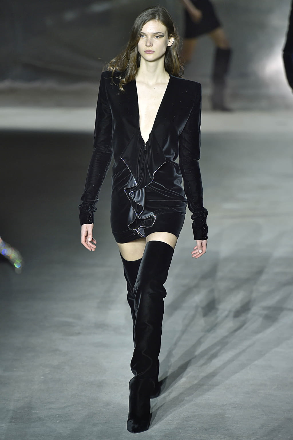 Fashion Week Paris Fall/Winter 2017 look 78 from the Saint Laurent collection womenswear