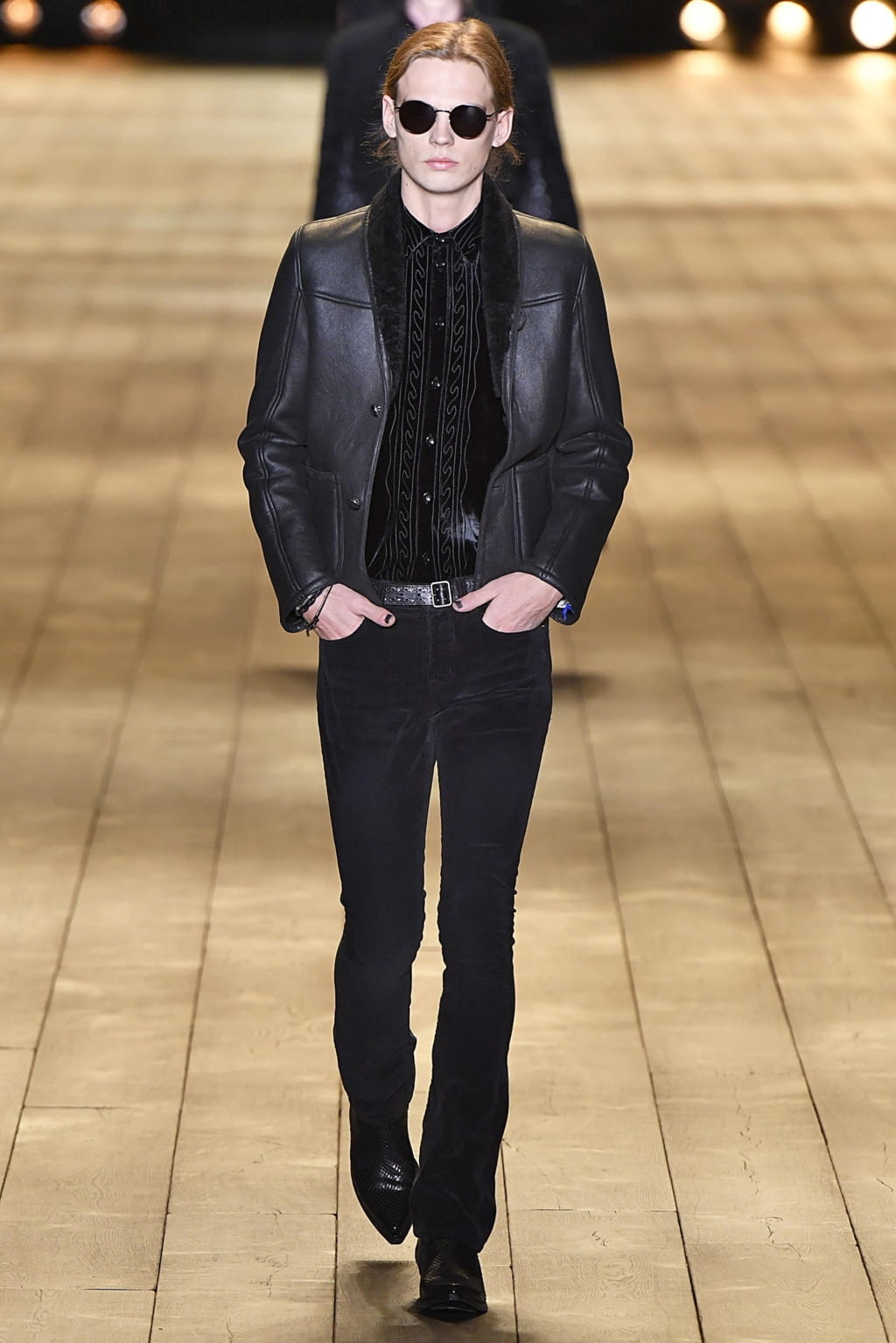 Fashion Week Paris Fall/Winter 2018 look 37 from the Saint Laurent collection womenswear