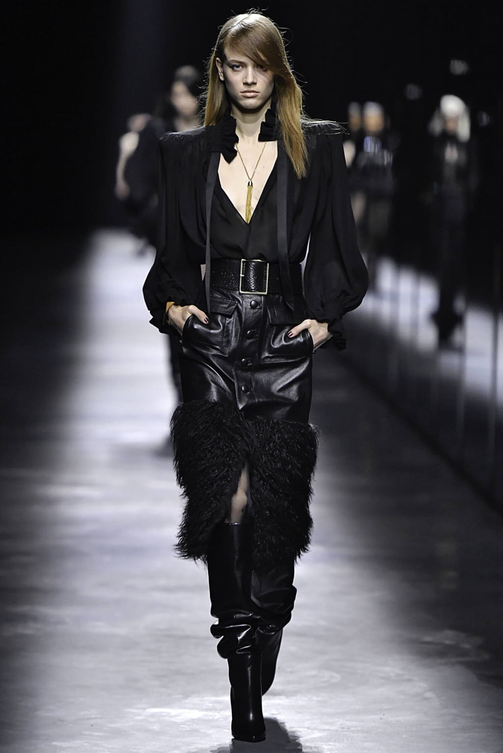Fashion Week Paris Fall/Winter 2019 look 37 from the Saint Laurent collection womenswear