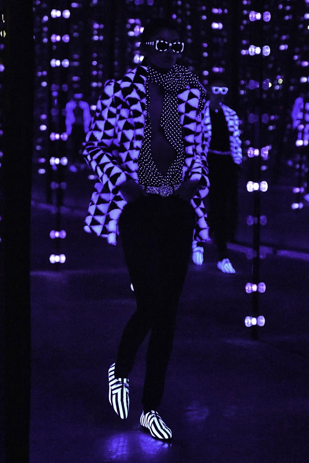 Fashion Week Paris Fall/Winter 2019 look 76 from the Saint Laurent collection womenswear