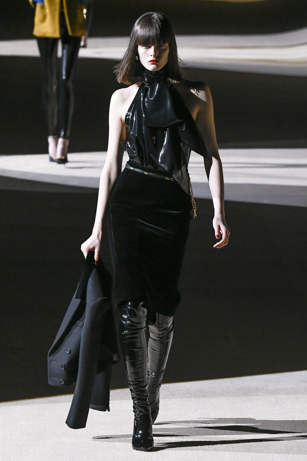 Fashion Week Paris Fall/Winter 2020 look 4 de la collection Saint Laurent womenswear