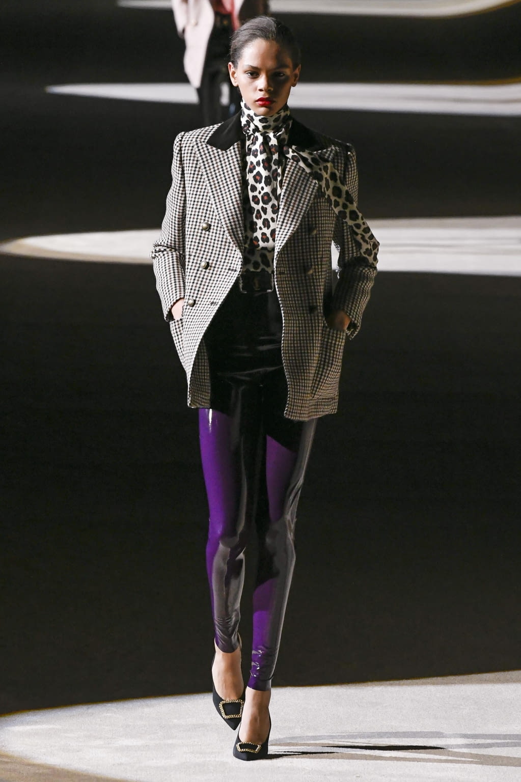 Fashion Week Paris Fall/Winter 2020 look 13 from the Saint Laurent collection womenswear
