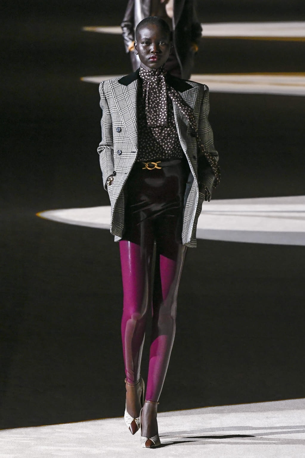 Fashion Week Paris Fall/Winter 2020 look 18 from the Saint Laurent collection womenswear
