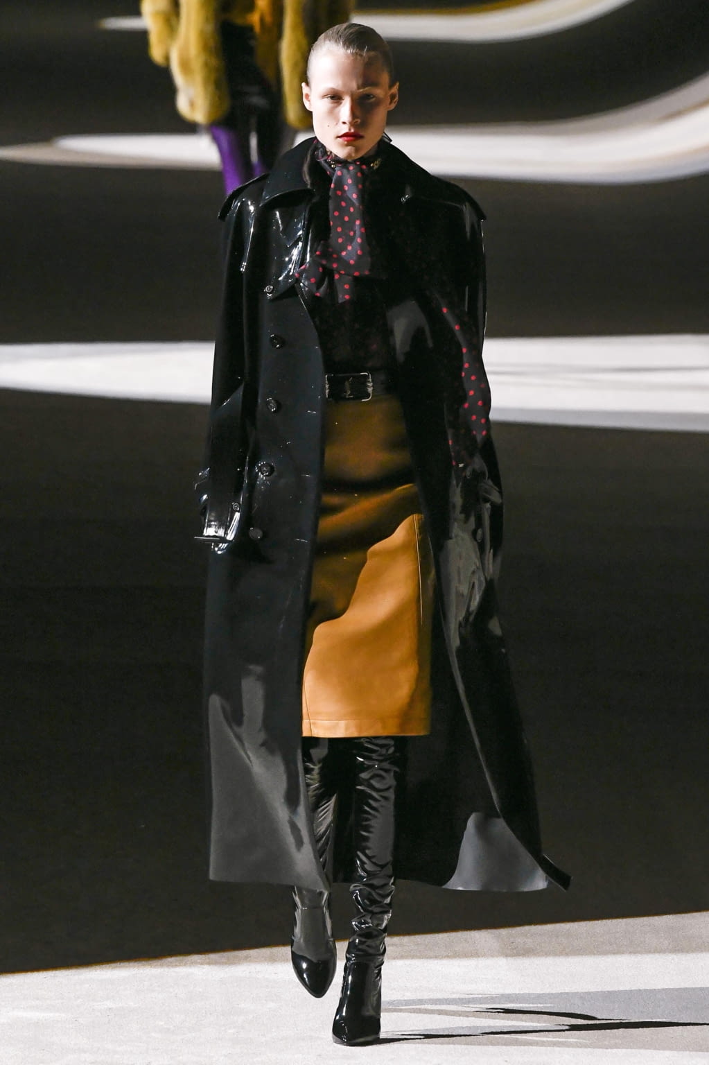 Fashion Week Paris Fall/Winter 2020 look 31 from the Saint Laurent collection womenswear