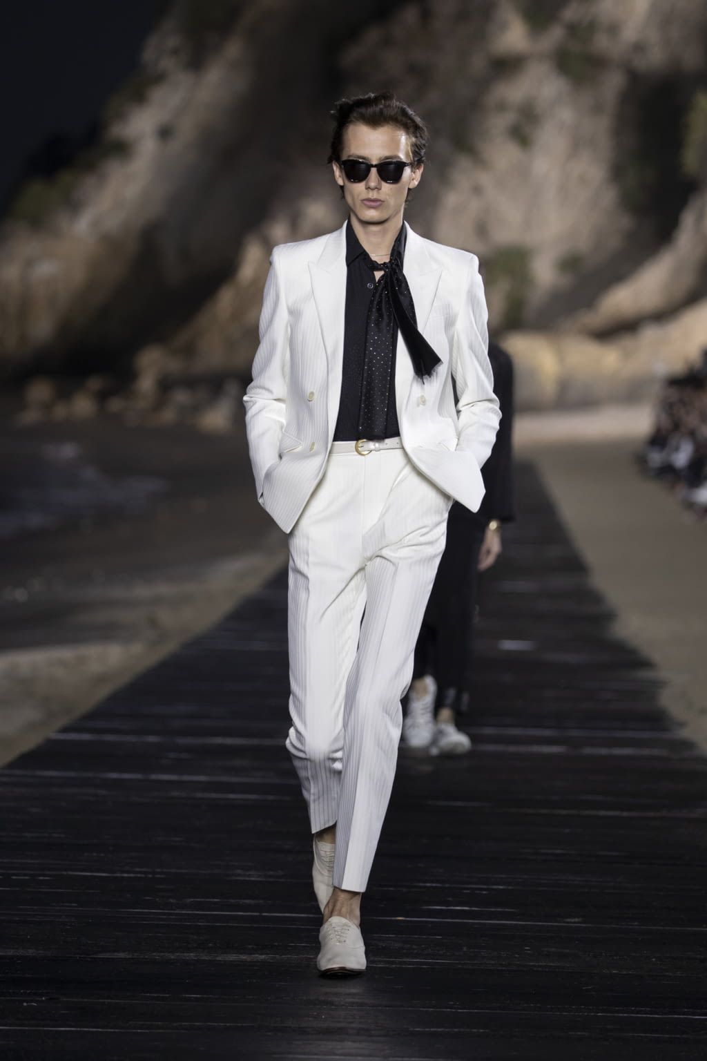 Fashion Week Paris Spring/Summer 2020 look 9 from the Saint Laurent collection menswear