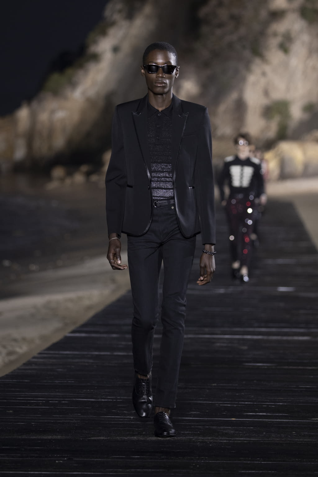 Fashion Week Paris Spring/Summer 2020 look 11 from the Saint Laurent collection 男装