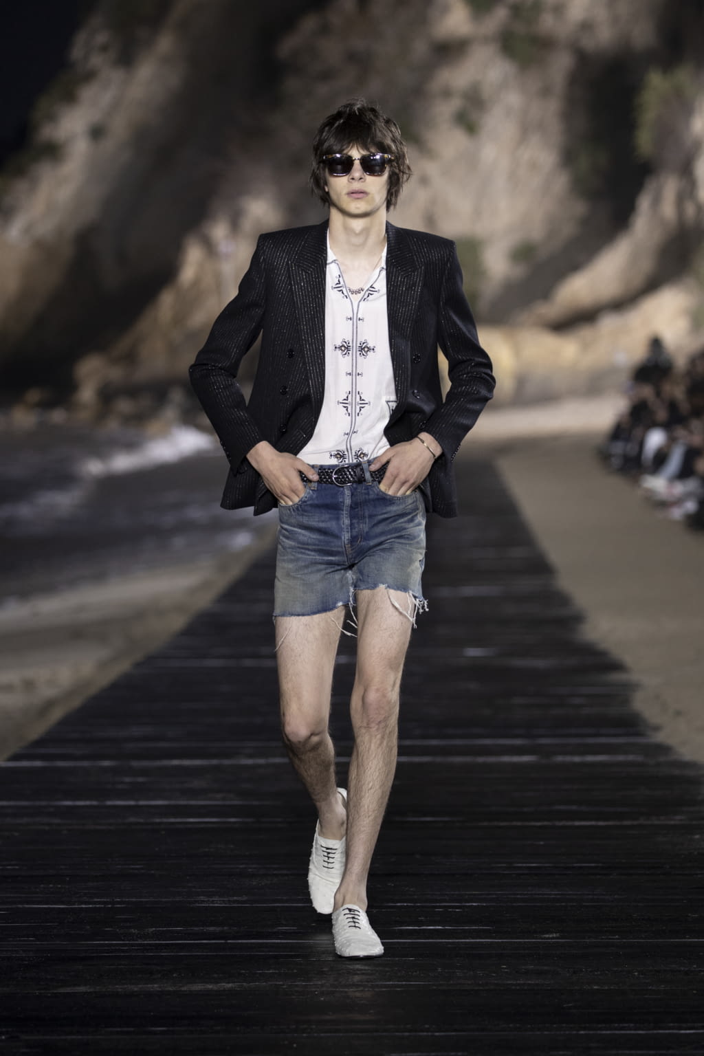 Fashion Week Paris Spring/Summer 2020 look 40 from the Saint Laurent collection menswear