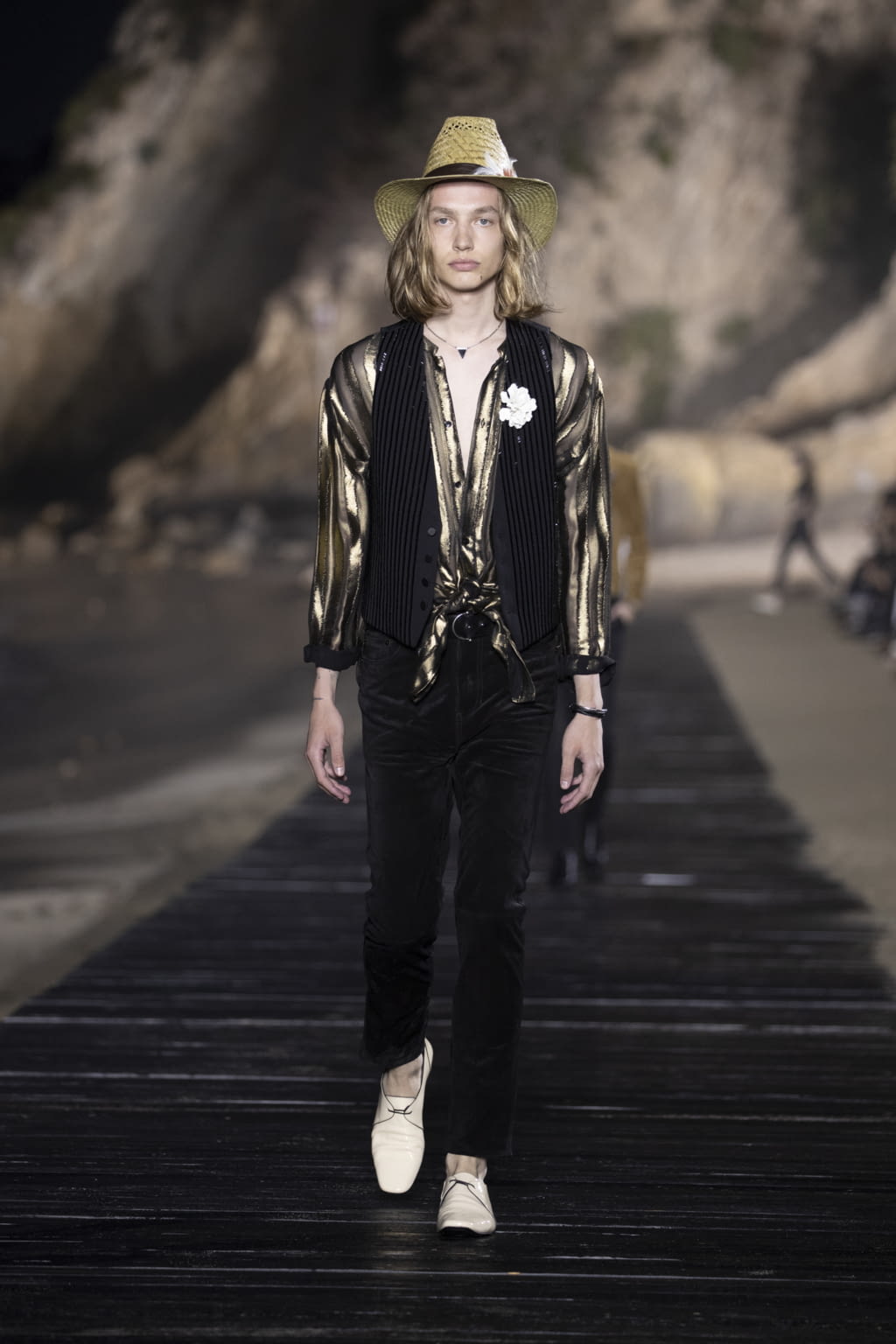Fashion Week Paris Spring/Summer 2020 look 45 from the Saint Laurent collection menswear