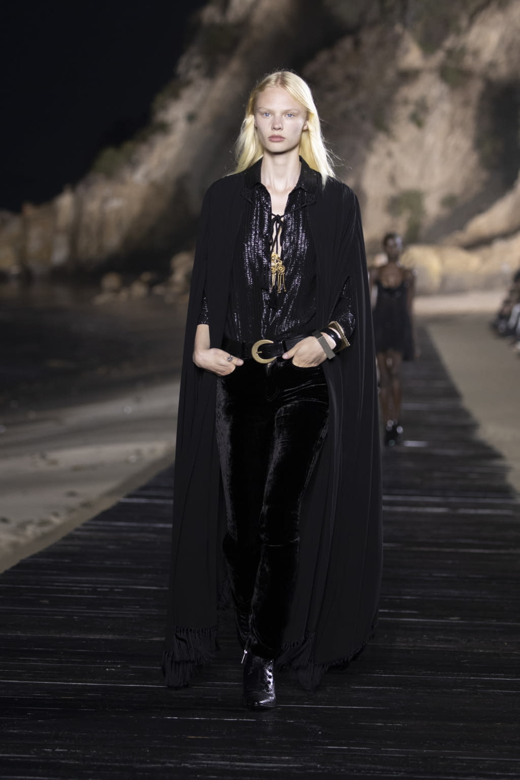 Fashion Week Paris Spring/Summer 2020 look 59 from the Saint Laurent collection 男装