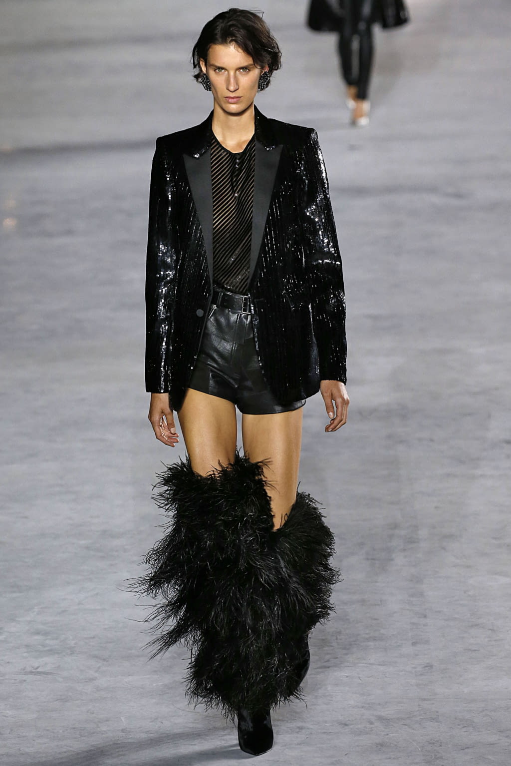 Fashion Week Paris Spring/Summer 2018 look 78 from the Saint Laurent collection 女装