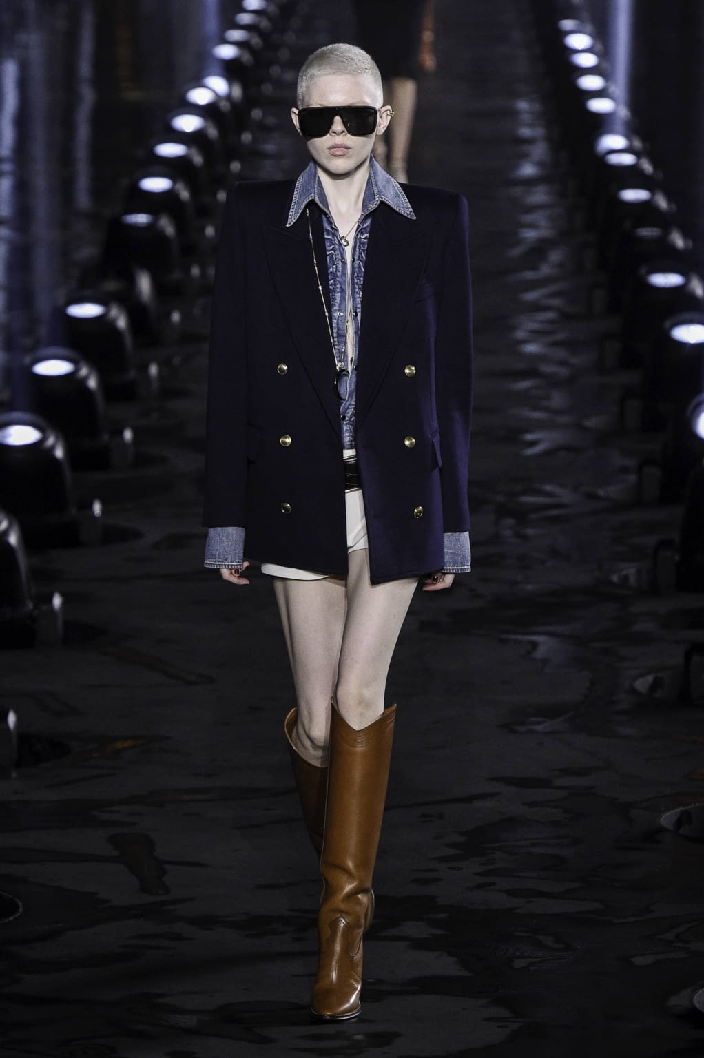 Fashion Week Paris Spring/Summer 2020 look 8 from the Saint Laurent collection womenswear