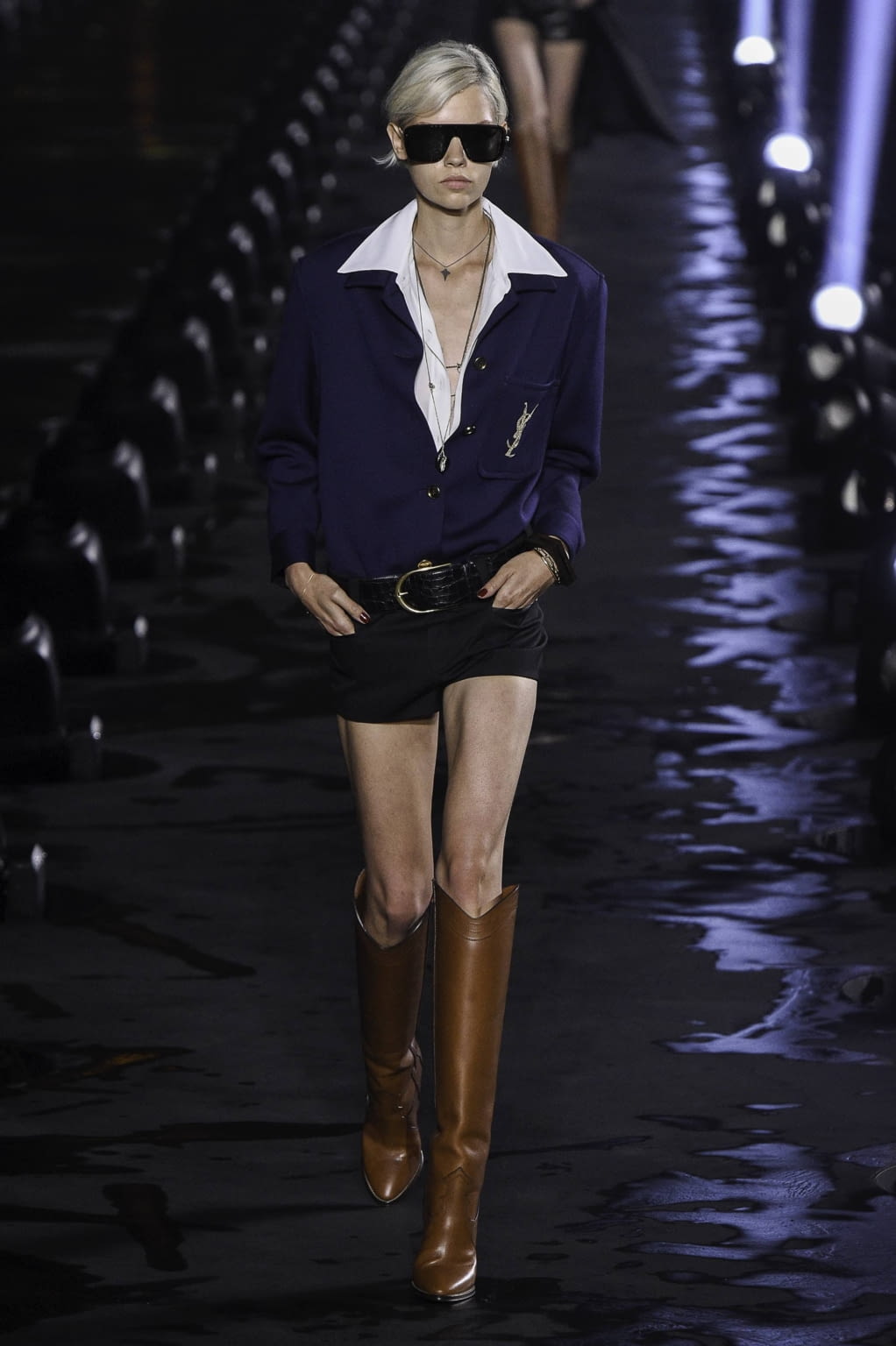 Fashion Week Paris Spring/Summer 2020 look 10 from the Saint Laurent collection womenswear