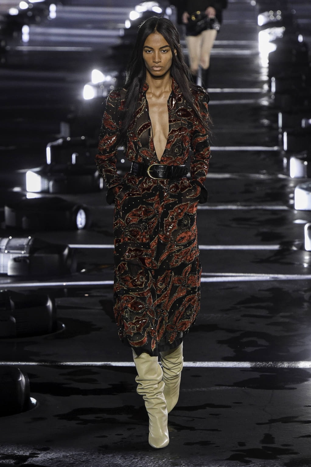 Fashion Week Paris Spring/Summer 2020 look 26 from the Saint Laurent collection womenswear