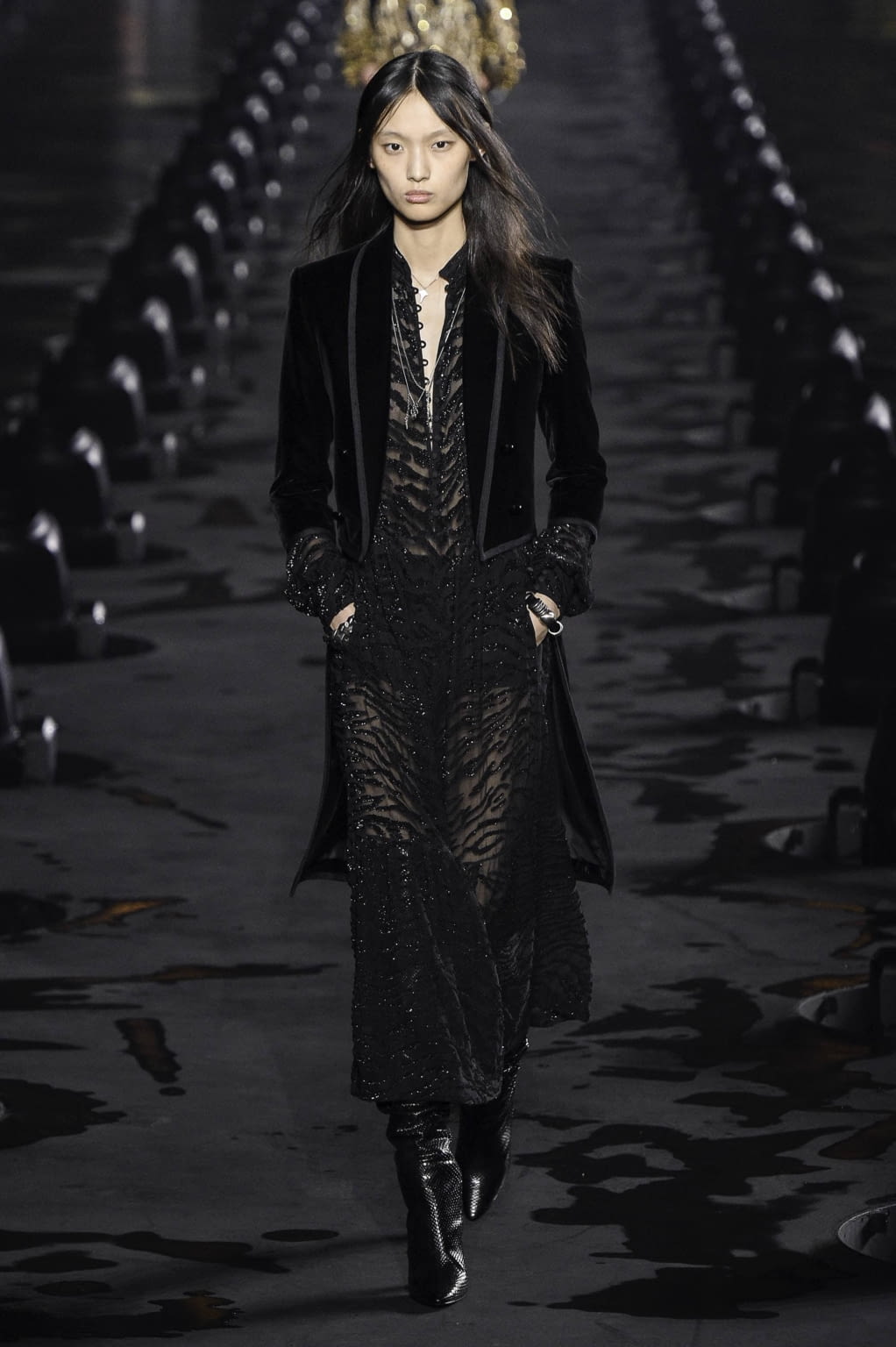 Fashion Week Paris Spring/Summer 2020 look 30 from the Saint Laurent collection womenswear