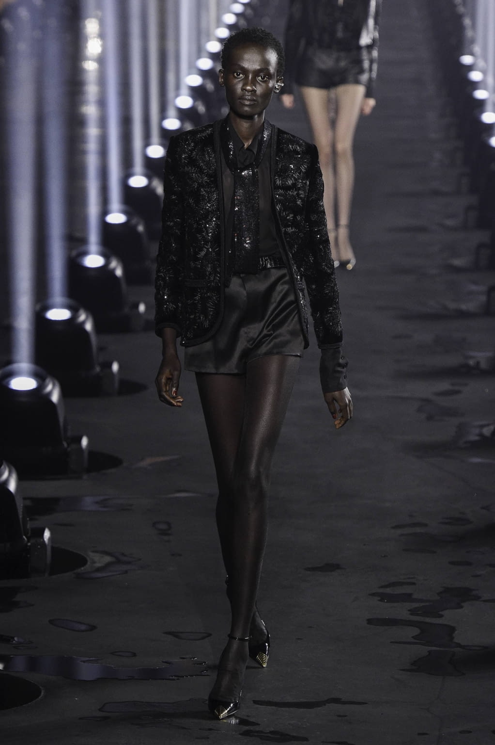 Fashion Week Paris Spring/Summer 2020 look 71 from the Saint Laurent collection 女装