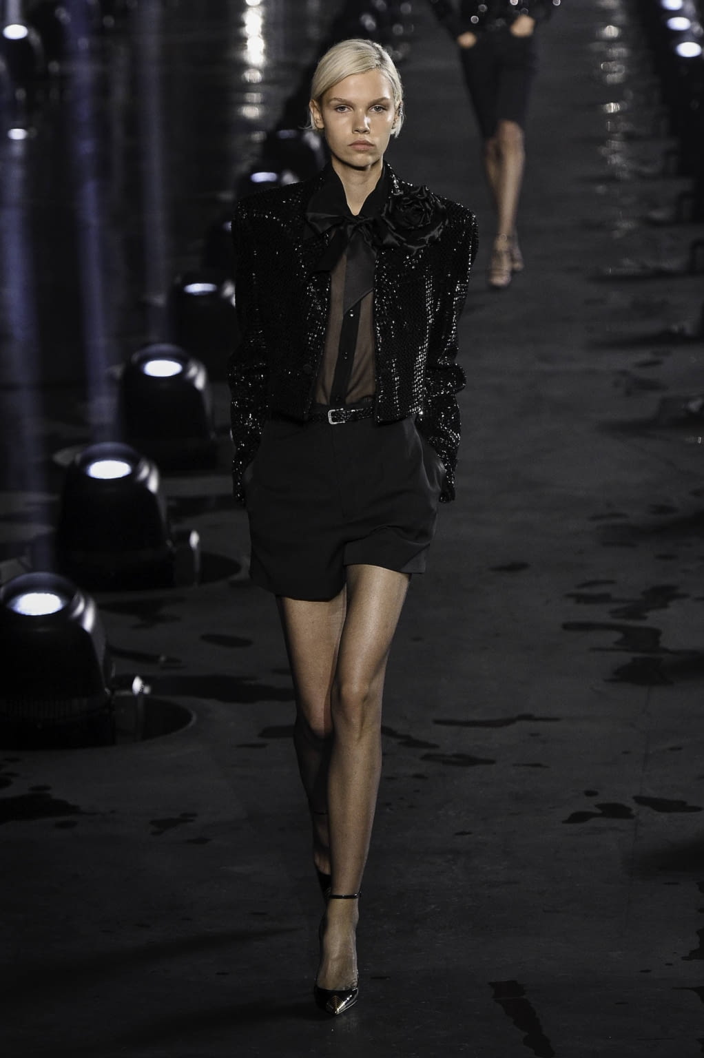 Fashion Week Paris Spring/Summer 2020 look 78 from the Saint Laurent collection 女装