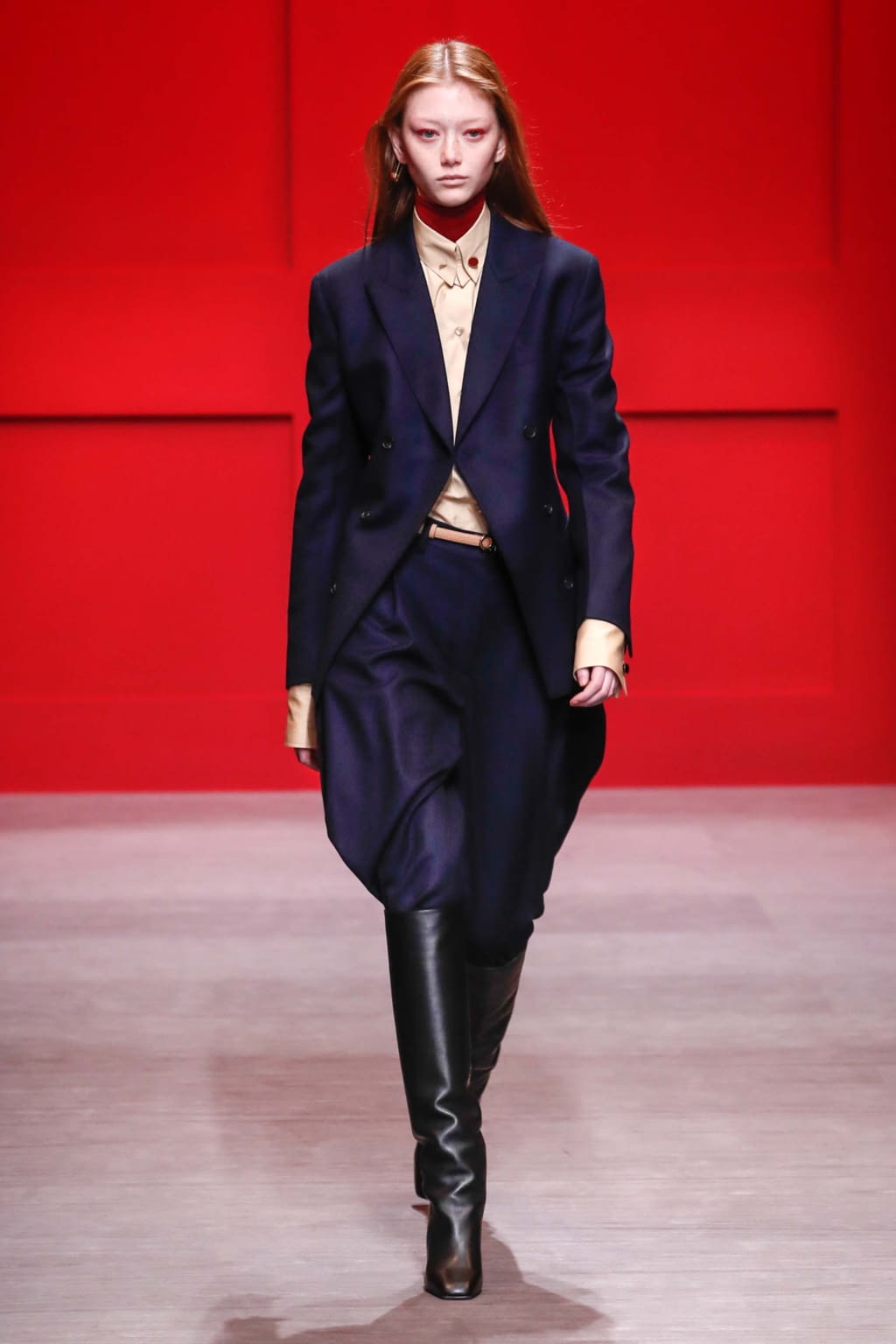 Fashion Week Milan Fall/Winter 2018 look 43 from the Ferragamo collection 女装