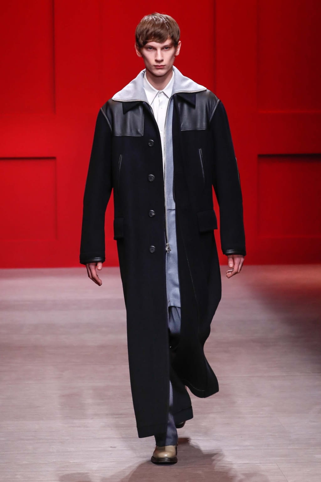 Fashion Week Milan Fall/Winter 2018 look 48 from the Ferragamo collection womenswear