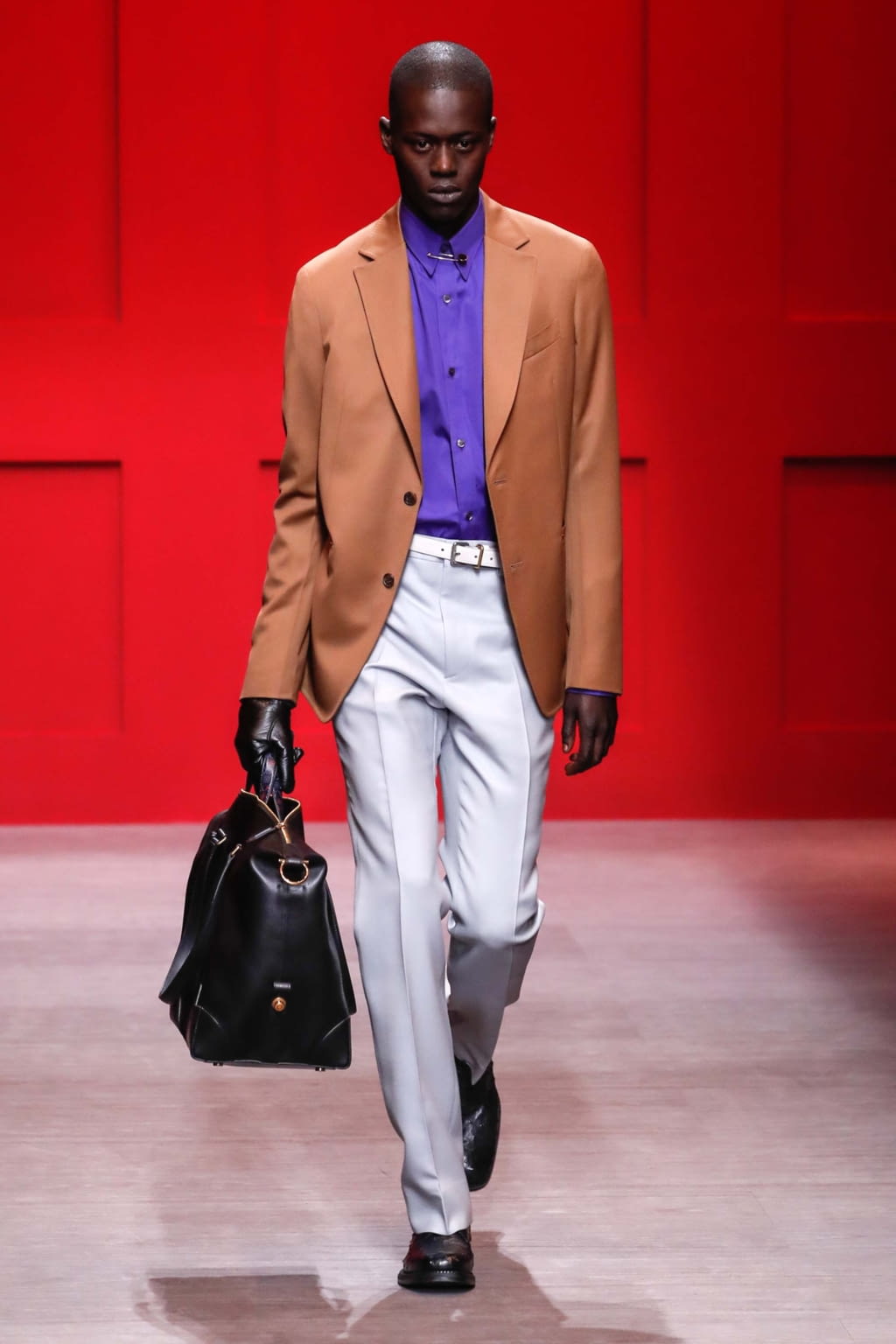Fashion Week Milan Fall/Winter 2018 look 52 from the Ferragamo collection 女装