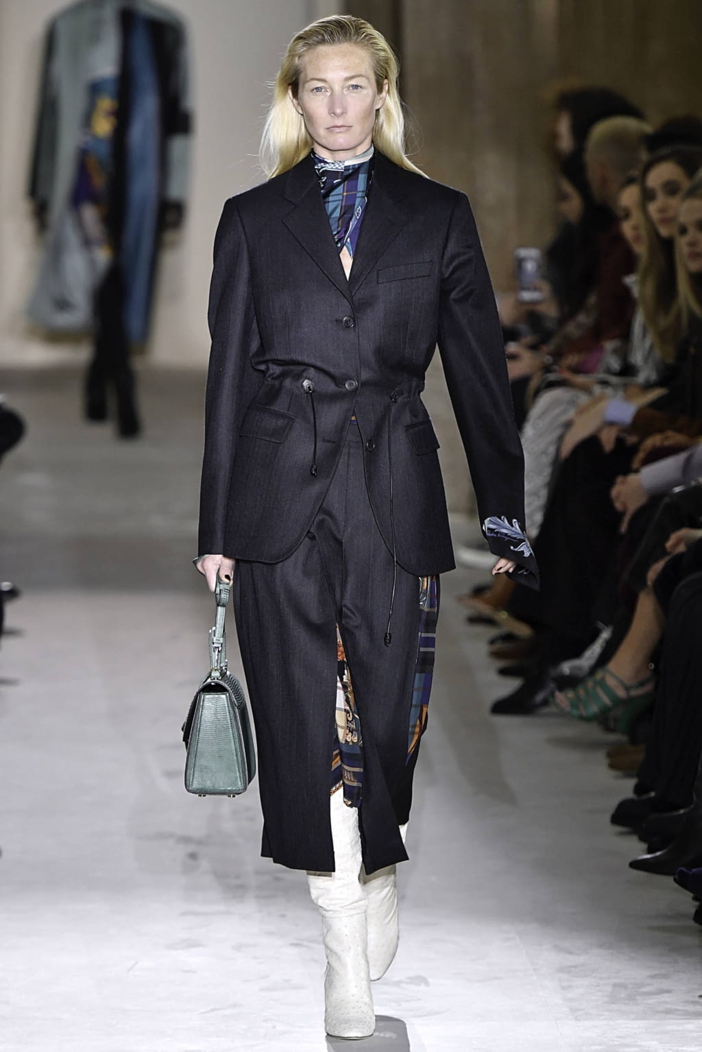 Fashion Week Milan Fall/Winter 2019 look 8 from the Ferragamo collection 女装