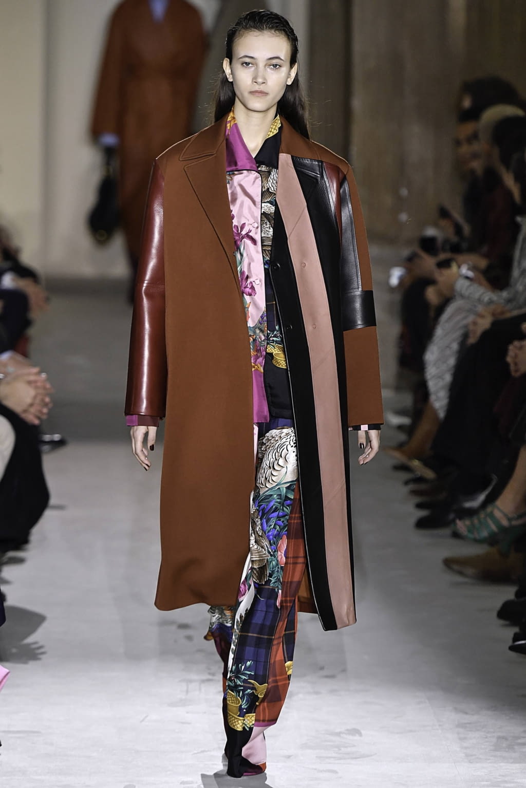 Fashion Week Milan Fall/Winter 2019 look 28 from the Ferragamo collection 女装