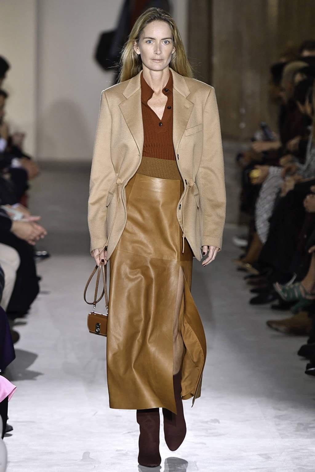 Fashion Week Milan Fall/Winter 2019 look 33 from the Ferragamo collection 女装
