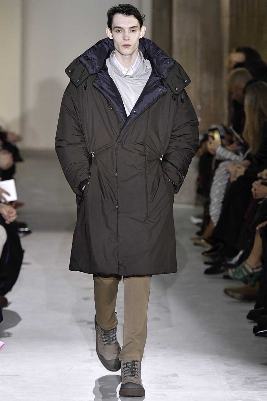 Fashion Week Milan Fall/Winter 2019 look 43 from the Ferragamo collection 男装