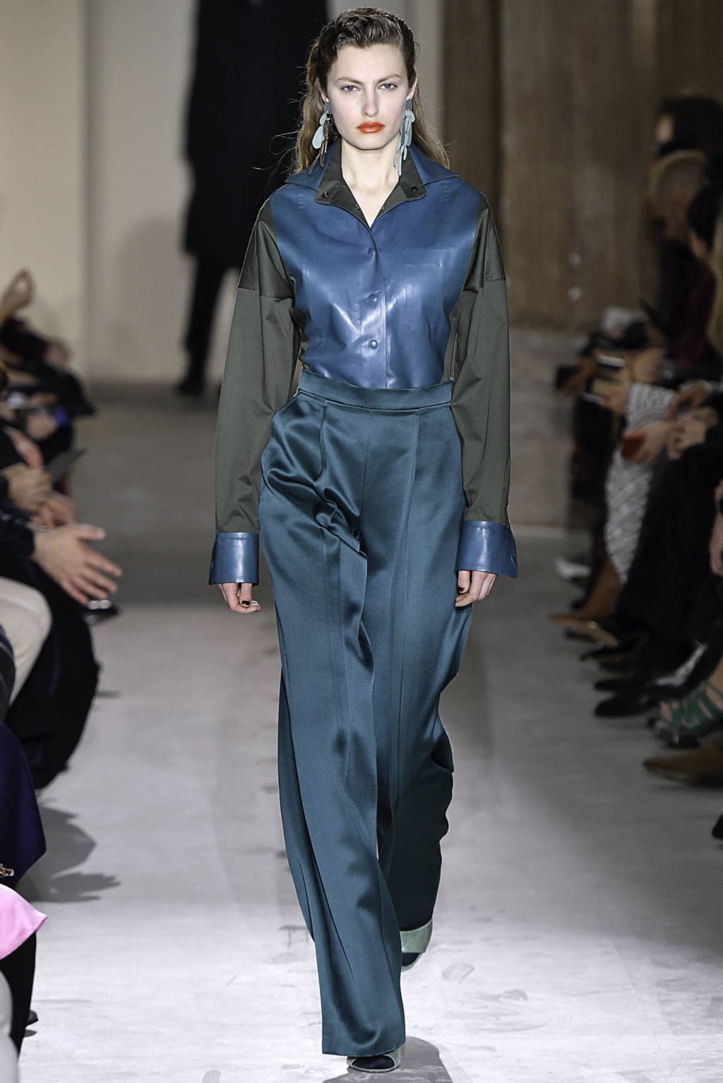 Fashion Week Milan Fall/Winter 2019 look 51 from the Ferragamo collection 女装